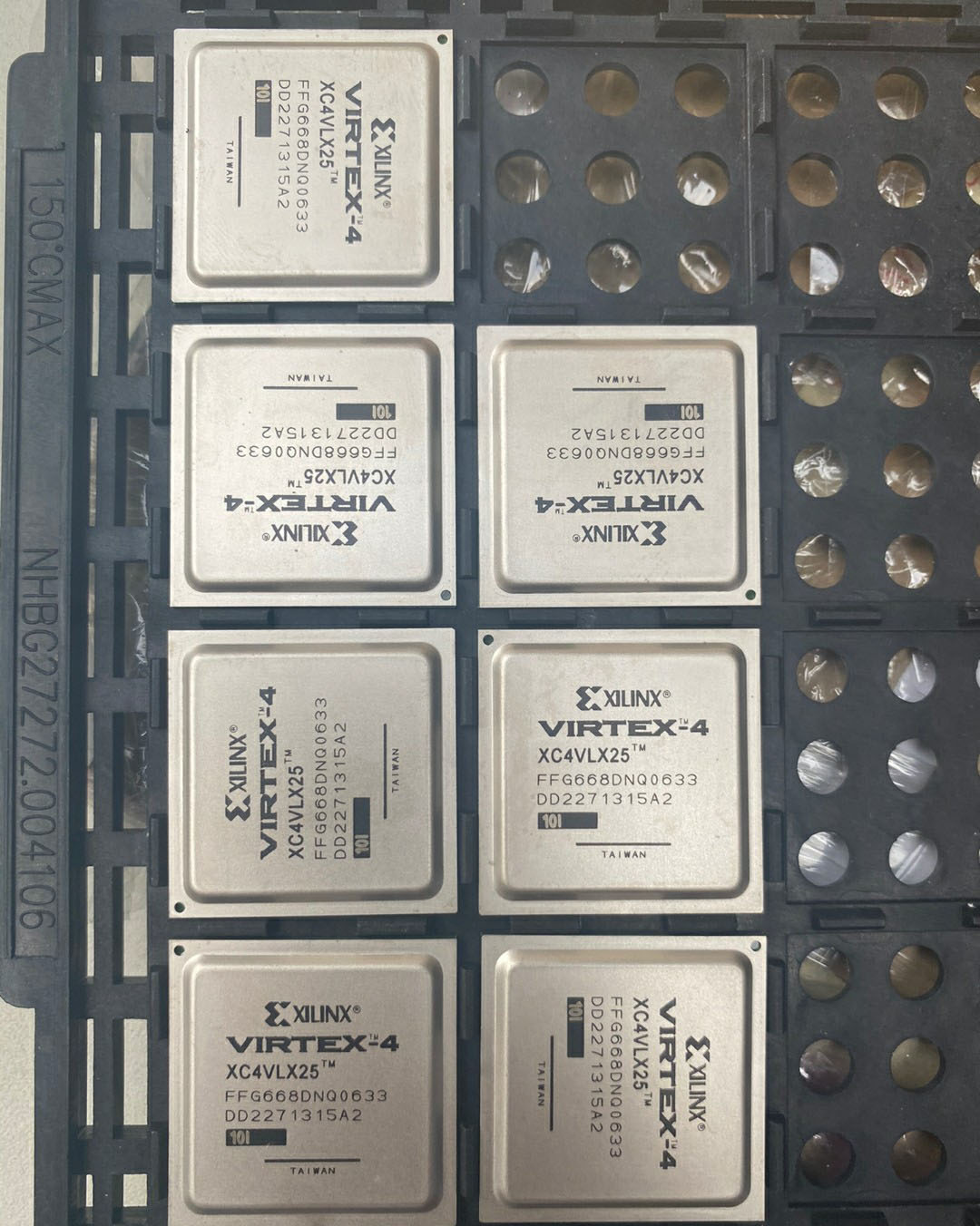 XC4VLX25-10FFG668I
